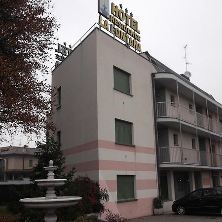 Hotel Residence La Fontana Mariano Comense Luaran gambar