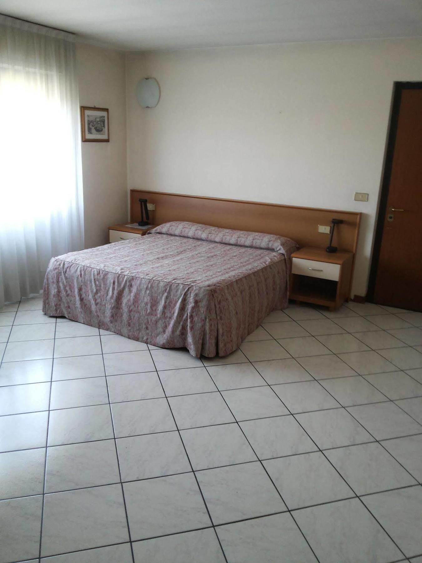 Hotel Residence La Fontana Mariano Comense Luaran gambar